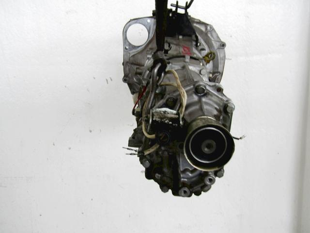 ROCNI MENJALNIK OEM N. TY758V1AAB CAMBIO MECCANICO ORIGINAL REZERVNI DEL SUBARU LEGACY BL BP MK4 (2003 - 2009) DIESEL LETNIK 2009