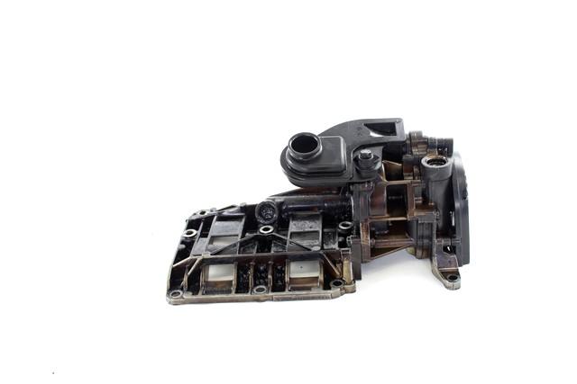 PUMPA OLJA OEM N. 7798014 ORIGINAL REZERVNI DEL BMW SERIE 1 BER/COUPE/CABRIO E81/E82/E87/E88 LCI R (2007 - 2013) DIESEL LETNIK 2012