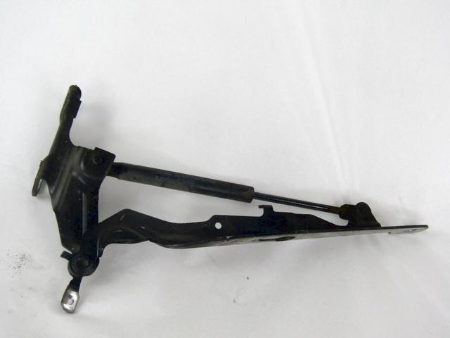 PANTI POKROVA MOTORJA OEM N. 30779283 ORIGINAL REZERVNI DEL VOLVO XC60 156 (2008 - 2013)DIESEL LETNIK 2010