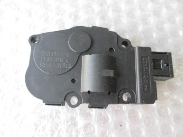 MOTORCEK OGREVANJA OEM N. 985420N ORIGINAL REZERVNI DEL BMW SERIE 1 BER/COUPE/CABRIO E81/E82/E87/E88 (2003 - 2007) DIESEL LETNIK 2004