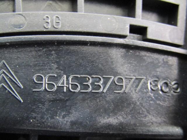 ODVOD ZRAKA OEM N. 9646337977 ORIGINAL REZERVNI DEL CITROEN C4 MK1 / COUPE L LC (2004 - 08/2009) DIESEL LETNIK 2009