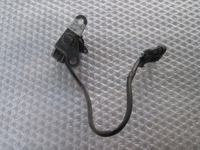 ZAKLEP VRAT OEM N.  ORIGINAL REZERVNI DEL FERRARI 360 MODENA (03/1999 - 01/2002) BENZINA LETNIK 1999