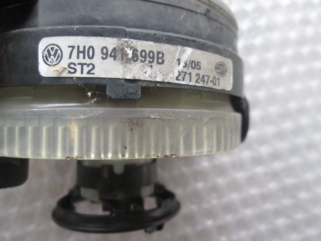 LEVA MEGLENKA OEM N. 7H0941699B ORIGINAL REZERVNI DEL VOLKSWAGEN POLO 9N R (2005 - 10/2009) BENZINA/GPL LETNIK 2005