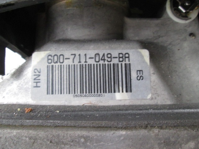 MEHANIZEM VZVODA ROCNEGA MENJALNIKA OEM N. 6Q0711049BA ORIGINAL REZERVNI DEL VOLKSWAGEN POLO 9N R (2005 - 10/2009) BENZINA/GPL LETNIK 2005