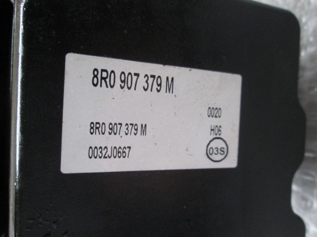 ABS AGREGAT S PUMPO OEM N. 8R0614517T  ORIGINAL REZERVNI DEL AUDI Q5 8R B8 (10/2008 - 06/2012) DIESEL LETNIK 2010