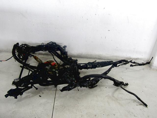 OKVIR NAPE OEM N. 22535 TELAIO CAPPOTTA ORIGINAL REZERVNI DEL BMW SERIE 3 BER/SW/COUPE/CABRIO E90/E91/E92/E93 (2005 -2009) BENZINA LETNIK 2007