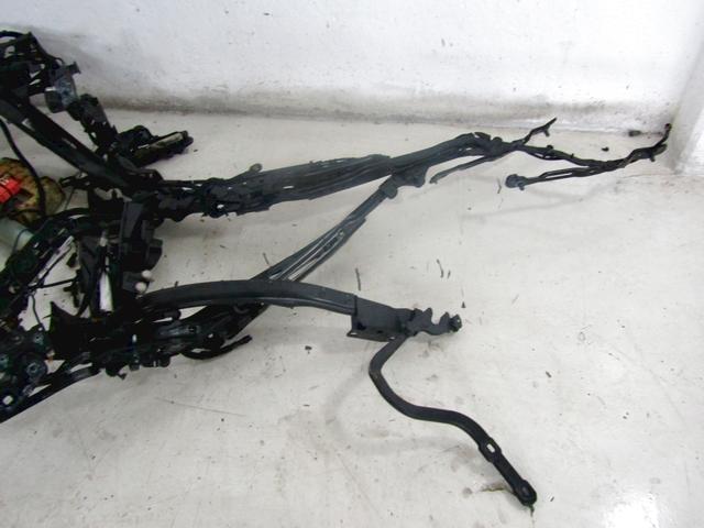 OKVIR NAPE OEM N. 22535 TELAIO CAPPOTTA ORIGINAL REZERVNI DEL BMW SERIE 3 BER/SW/COUPE/CABRIO E90/E91/E92/E93 (2005 -2009) BENZINA LETNIK 2007