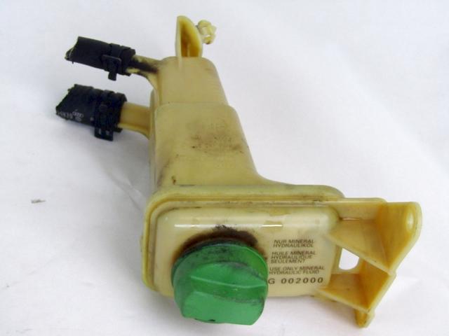 REZERVOAR CRPALKA  SERVO VOLAN OEM N. 8D0422373C ORIGINAL REZERVNI DEL AUDI A6 C5 4B 4B5 4B2 BER/SW (1997 - 2001) DIESEL LETNIK 1999