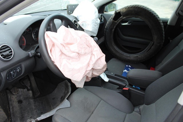 AUDI A3 1.9 D 77KW 5M 5P (2006) RICAMBIO USATO 