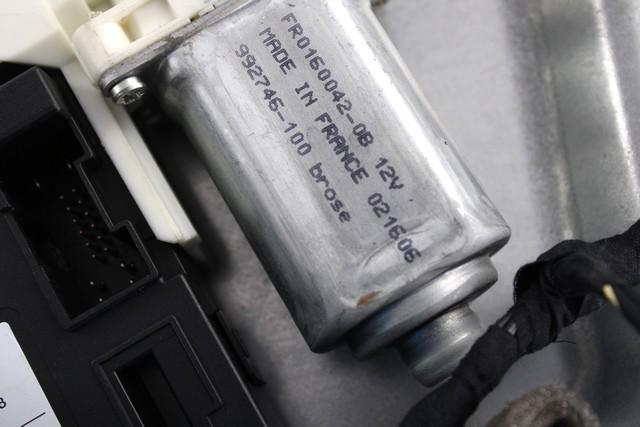 MEHANIZEM DVIGA SPREDNJIH STEKEL  OEM N. 17906 SISTEMA ALZACRISTALLO PORTA ANTERIORE ELETTR ORIGINAL REZERVNI DEL VOLVO V50 545 (2004 - 05/2007) DIESEL LETNIK 2006