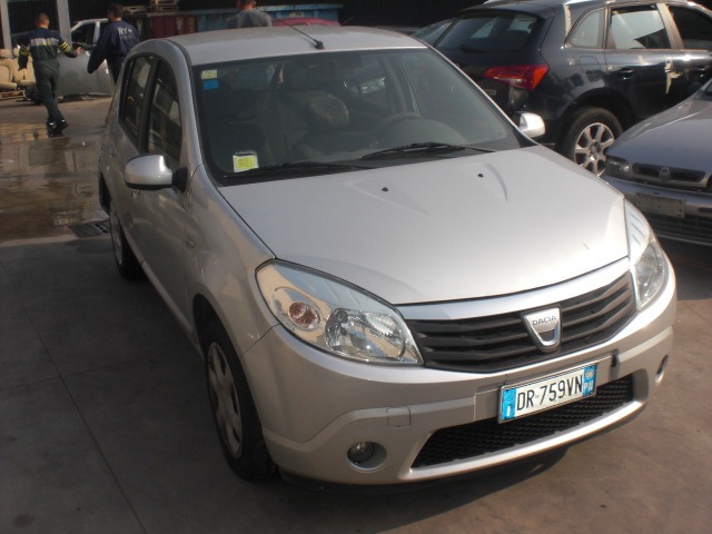 DACIA SANDERO 1.4 B 55KW 5M 5P (2008) RICAMBI IN MAGAZZINO 