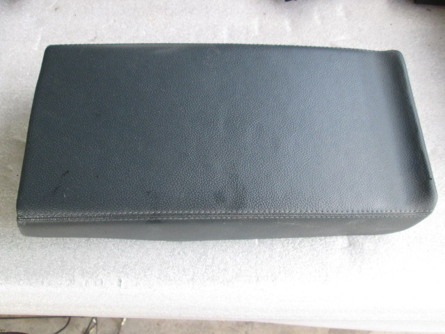 SREDINSKA KONZOLA  OEM N. E038143021 ORIGINAL REZERVNI DEL MERCEDES CLASSE SL R230 (2001 - 2008) BENZINA LETNIK 2001