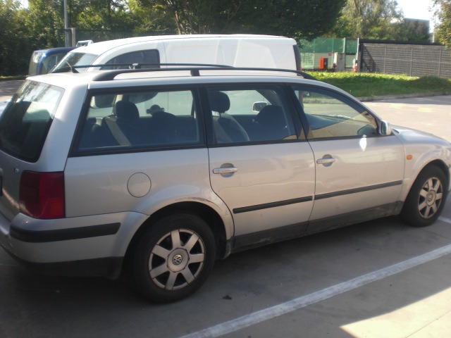 VOLKSWAGEN PASSAT SW 1.9 D 85KW 5M 5P (2000) RICAMBIO USATO 