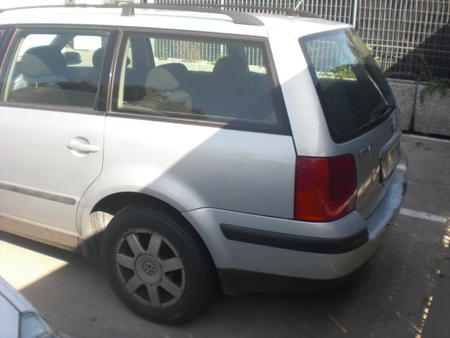 VOLKSWAGEN PASSAT SW 1.9 D 85KW 5M 5P (2000) RICAMBIO USATO 