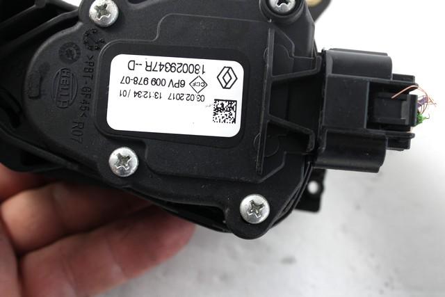 PEDALI OEM N. 180029347R ORIGINAL REZERVNI DEL RENAULT CLIO BH KH MK4 (2012 - 2019)DIESEL LETNIK 2017