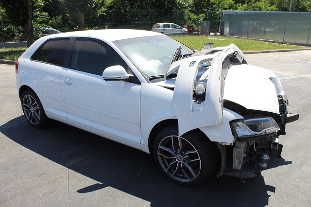 AUDI A3 1.6 D 77KW 5M 3P (2010) RICAMBIO USATO 