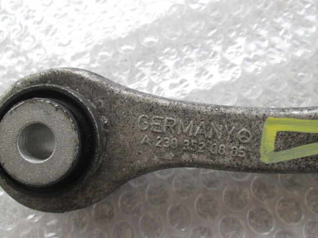 ZADNJA DESNA ROKA  OEM N. A2303520805 ORIGINAL REZERVNI DEL MERCEDES CLASSE SL R230 (2001 - 2008) BENZINA LETNIK 2001