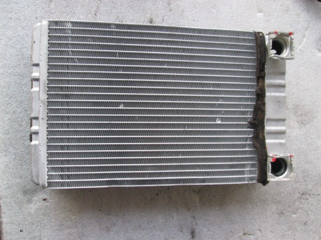 GRELEC RADIATORJA OEM N. 2038300161 ORIGINAL REZERVNI DEL MERCEDES CLASSE SL R230 (2001 - 2008) BENZINA LETNIK 2001