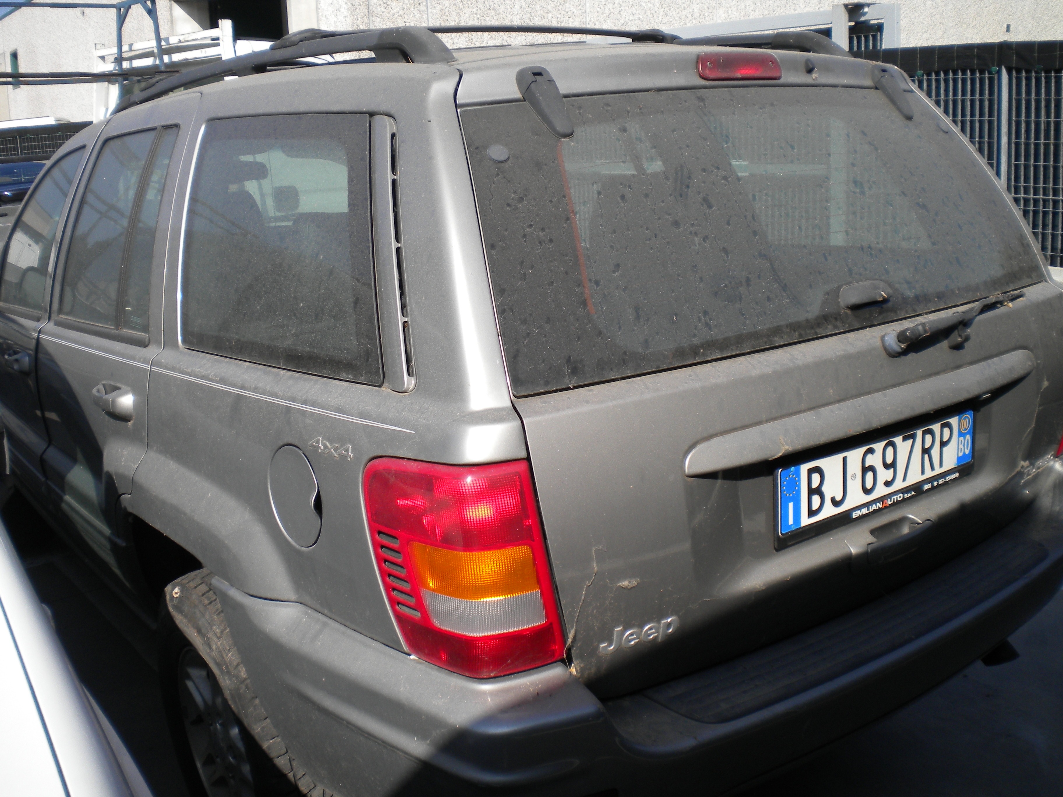 JEEP GRAN CHEROKEE 3.1 D 103KW AUT 5P (2000) RICAMBI IN MAGAZZINO 