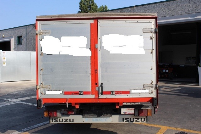 ISUZU NNR85L 3.0 D 110KW 5M 2P (2011) RICAMBI IN MAGAZZINO