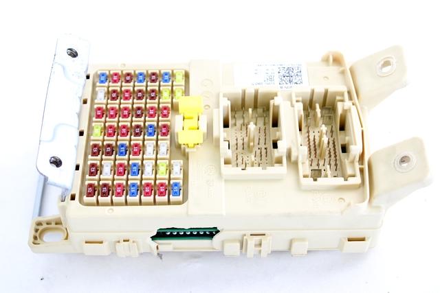 VAROVALKE/RELE' OEM N. (D)91950-H8570 ORIGINAL REZERVNI DEL KIA STONIC YB (DAL 2017)BENZINA/GPL LETNIK 2019