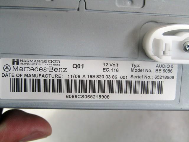 RADIO CD / OJACEVALNIK / IMETNIK HIFI OEM N. A1698200386 ORIGINAL REZERVNI DEL MERCEDES CLASSE A W169 5P C169 3P (2004 - 04/2008) BENZINA LETNIK 2006