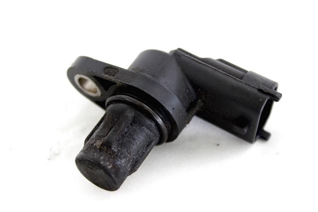 SENZOR OBRATOV MOTORJA OEM N. 93310500 ORIGINAL REZERVNI DEL OPEL CORSA D S07 (2006 - 2011) BENZINA LETNIK 2006