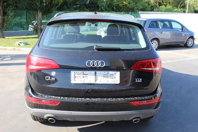 AUDI Q5 3.0 D 4X4 176KW AUT 5P (2011) RICAMBIO USATO 