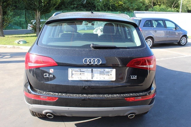 AUDI Q5 3.0 D 4X4 176KW AUT 5P (2011) RICAMBI IN MAGAZZINO