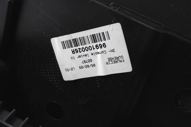 NASLON ZA ROKE/SREDINSKA KONZOLA OEM N. 969100026R ORIGINAL REZERVNI DEL RENAULT MEGANE MK3 BZ0/1 B3 DZ0/1 KZ0/1 BER/SPORTOUR/ESTATE (2009 - 2015) DIESEL LETNIK 2009