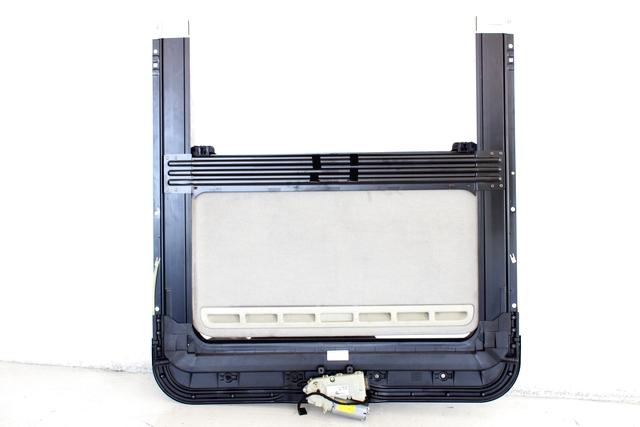 POMICNO PANORAMSKO OKNO  OEM N. 5Z0877041A ORIGINAL REZERVNI DEL VOLKSWAGEN FOX 5Z1 5Z3 5Z4 (2005 - 2011) DIESEL LETNIK 2007
