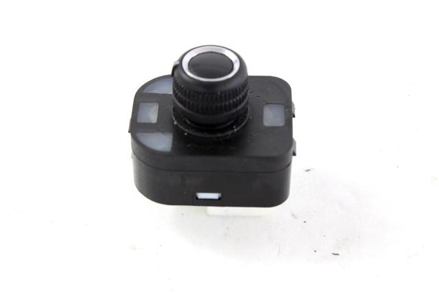 STIKALA ELEKTRICNIH OGLEDAL  OEM N. 8K0959565C ORIGINAL REZERVNI DEL AUDI Q5 8R B8 (10/2008 - 06/2012) DIESEL LETNIK 2011