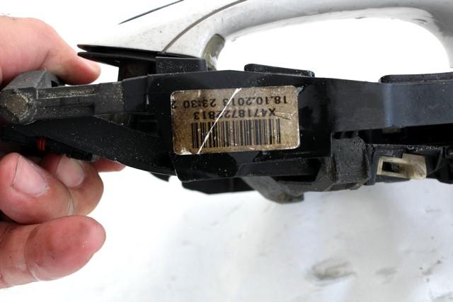 ZUNANJA KLJUKA SPREDNJA DESNA VRATA OEM N. 51217231934 ORIGINAL REZERVNI DEL BMW SERIE 6 F06 / F12 / F13 CABRIO/COUPE/GRAN COUPE (2011 - 2018)DIESEL LETNIK 2015