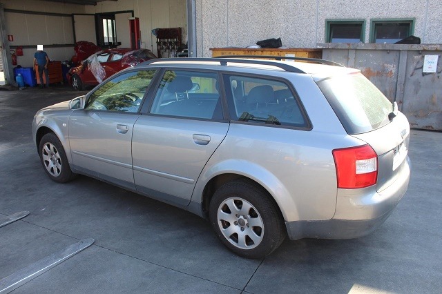 AUDI A4 SW 1.9 D 96KW 6M 5P (2003) RICAMBIO USATO 