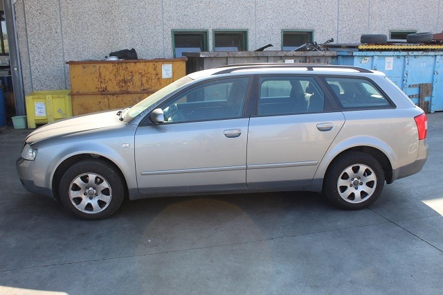 AUDI A4 SW 1.9 D 96KW 6M 5P (2003) RICAMBIO USATO 