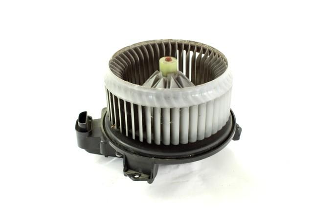 VENTILATOR  KABINE  OEM N. 272700-8043 ORIGINAL REZERVNI DEL TOYOTA RAV 4 A3 MK3 (2006 - 03/2009) DIESEL LETNIK 2006
