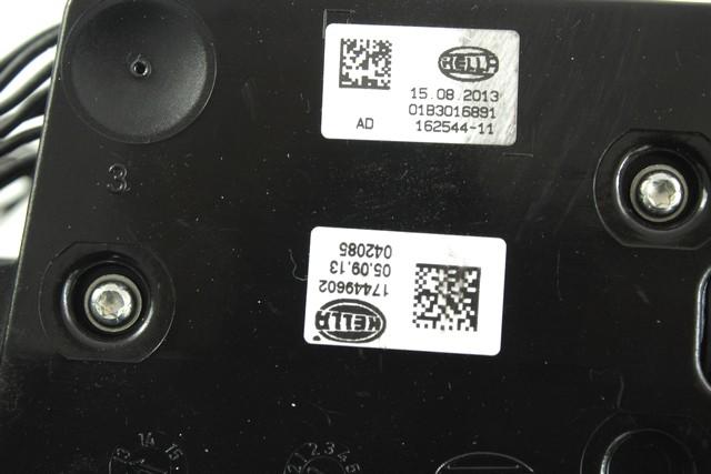 XENON ZARNICE OEM N.  ORIGINAL REZERVNI DEL VOLKSWAGEN TOUAREG 7P5 7P6 MK2 (2010 - 2018)DIESEL LETNIK 2013