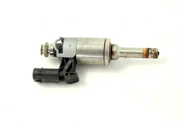 INJEKTORJI/BENCIN OEM N. 261500248 ORIGINAL REZERVNI DEL VOLKSWAGEN POLO 6R1 6C1 R (02/2014 - 2017) BENZINA LETNIK 2015