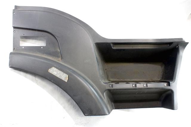 DRUGI ZUNANJI DODATKI OEM N. 500375467 ORIGINAL REZERVNI DEL IVECO STRALIS MK1 (2002 - 2007)DIESEL LETNIK 2002