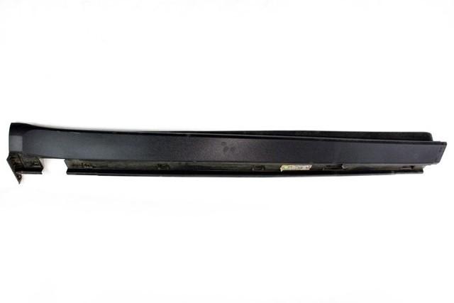 OKRASNA LETEV PRAGA  OEM N. A1646900240 ORIGINAL REZERVNI DEL MERCEDES CLASSE ML W164 (2005-2008)DIESEL LETNIK 2007