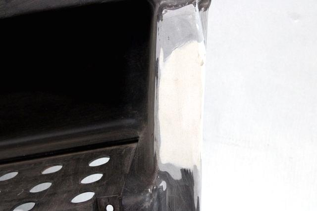 DRUGI ZUNANJI DODATKI OEM N. 504047582 ORIGINAL REZERVNI DEL IVECO STRALIS MK1 (2002 - 2007)DIESEL LETNIK 2002