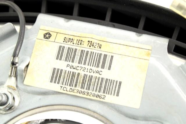 AIRBAG VOLAN OEM N. 0WC721DVAC ORIGINAL REZERVNI DEL CHRYSLER VOYAGER/GRAN VOYAGER RG RS MK4 (2001 - 2007) DIESEL LETNIK 2004