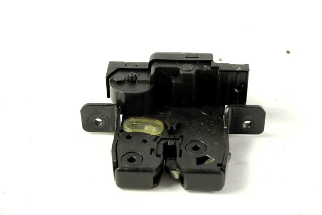 ZAKLEPANJE PRTLJA?NIH VRAT  OEM N. 90502AV79E ORIGINAL REZERVNI DEL NISSAN QASHQAI J10C (2006 - 2010) DIESEL LETNIK 2007