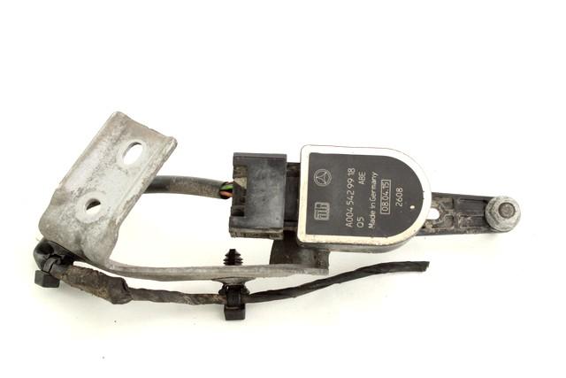 SENZOR IZRAVNAVANJA ZAROMETOV OEM N. A0045429918 ORIGINAL REZERVNI DEL MERCEDES CLA C117 X117 BER/SW (2013 - 2019) DIESEL LETNIK 2016