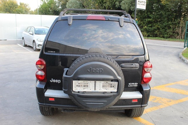 JEEP CHEROKEE 2.8 D 4X4 120KW AUT 5P (2005) RICAMBIO USATO 