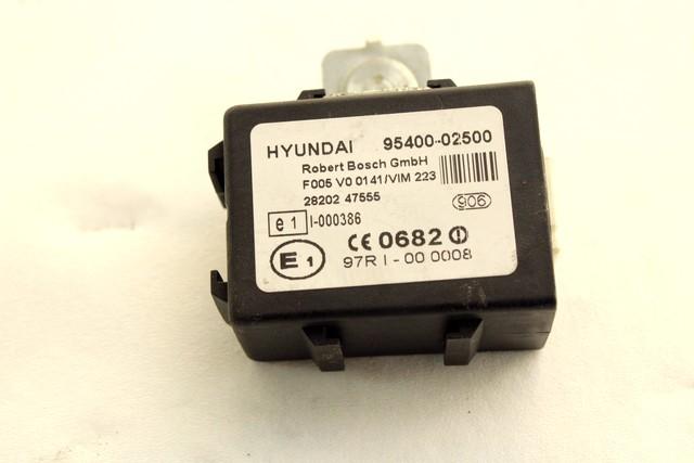 RACUNALNIK AVTOALARMA/BLOKADA MOTORJA OEM N. 95400-02500 ORIGINAL REZERVNI DEL HYUNDAI SANTA FE SM MK1 (2000 - 2006) DIESEL LETNIK 2002