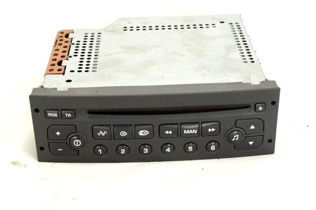 RADIO CD / OJACEVALNIK / IMETNIK HIFI OEM N. 96488013XT ORIGINAL REZERVNI DEL PEUGEOT 307 3A/B/C/E/H BER/SW/CABRIO (2001 - 2009) DIESEL LETNIK 2003