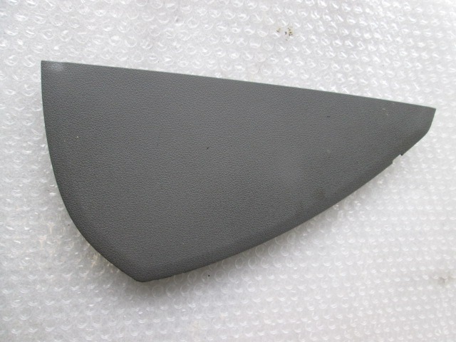 MONTA?NI DELI /  ARMATURNE PLOSCE SPODNJI OEM N. 8R0857086B ORIGINAL REZERVNI DEL AUDI Q5 8R B8 (10/2008 - 06/2012) DIESEL LETNIK 2010