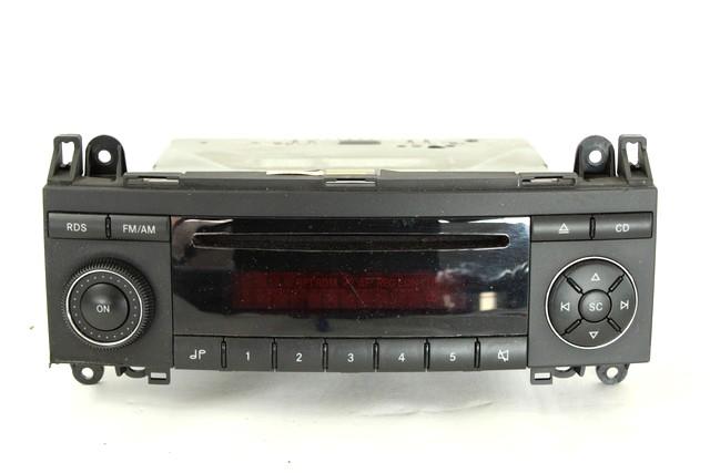 RADIO CD / OJACEVALNIK / IMETNIK HIFI OEM N. A1698200386 ORIGINAL REZERVNI DEL MERCEDES CLASSE A W169 5P C169 3P (2004 - 04/2008) DIESEL LETNIK 2005