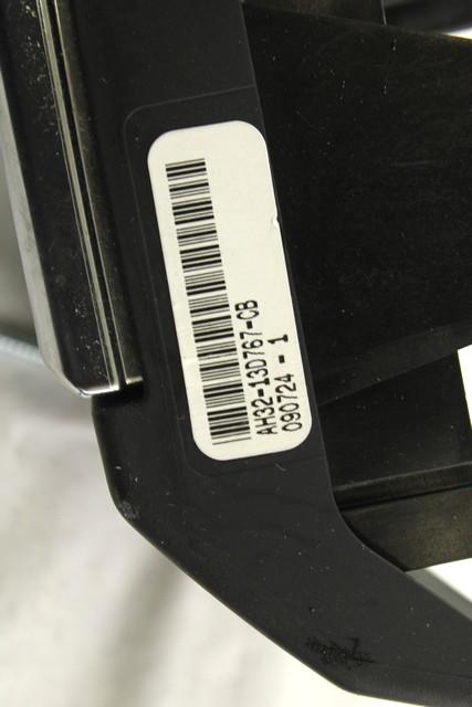 MULTIFUNKCIJSKI VOLAN OEM N. AH32-13D767-CB ORIGINAL REZERVNI DEL LAND ROVER RANGE ROVER SPORT L320 MK1 R (2010 -2013)DIESEL LETNIK 2010